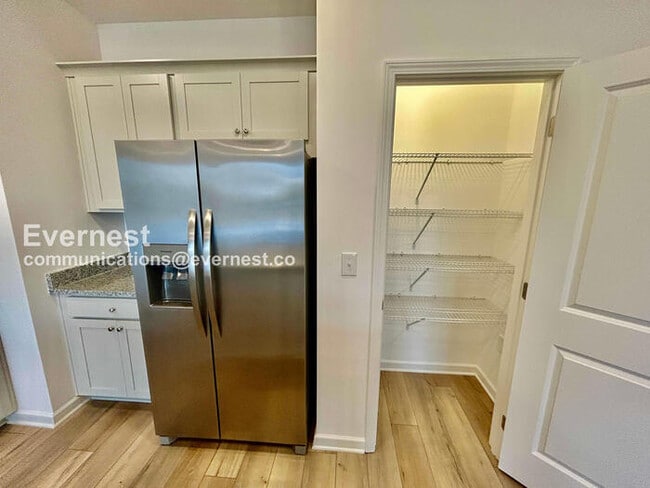 Building Photo - 4281 Marsha St