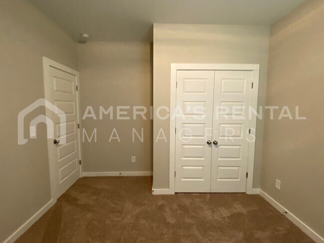 Building Photo - Home for Rent in Thorsby, AL!!! Sign a 13 ...