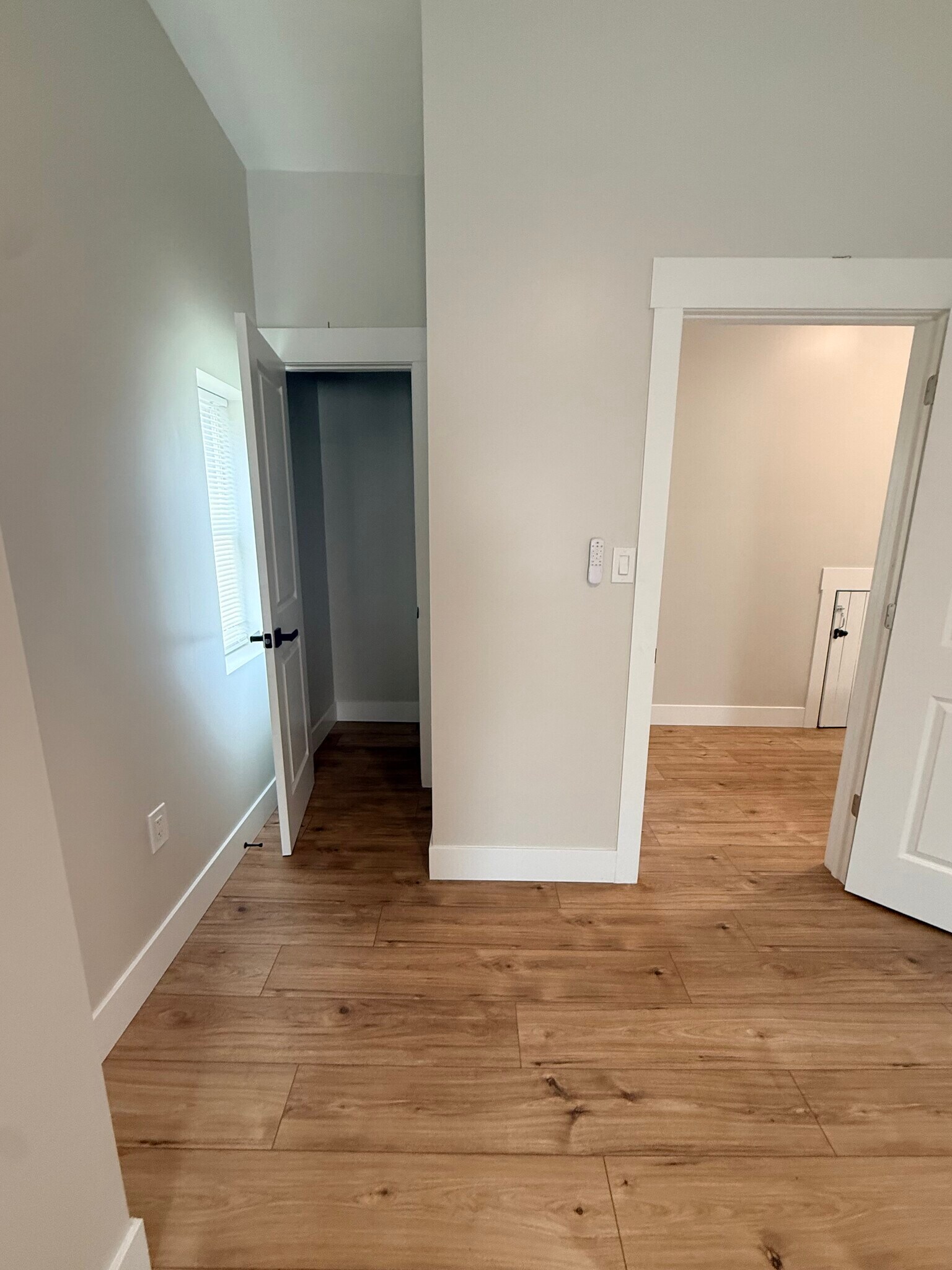 Building Photo - 1631 Mount Rose Ave