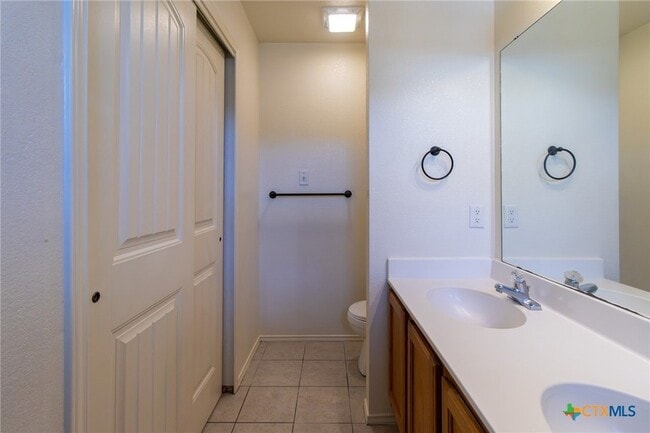 Building Photo - 1203 Fox Creek Dr