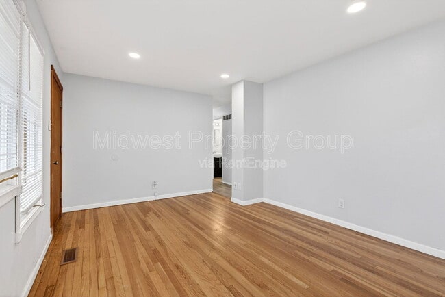 Building Photo - 1540 Aspen Dr