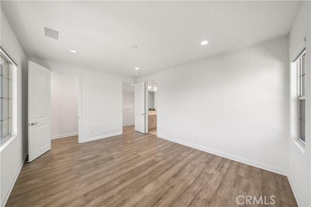 Building Photo - 1151 Summit Oak Dr