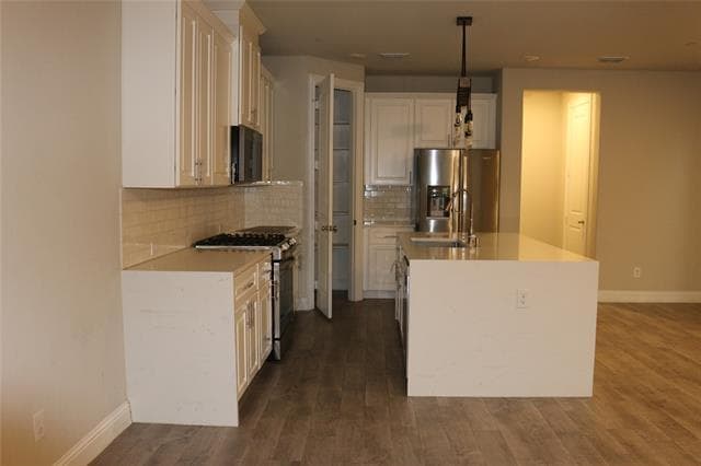 Building Photo - 3640 Fuchsia Dr