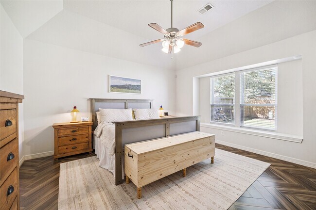 Building Photo - 1118 Sherfield Ridge Dr