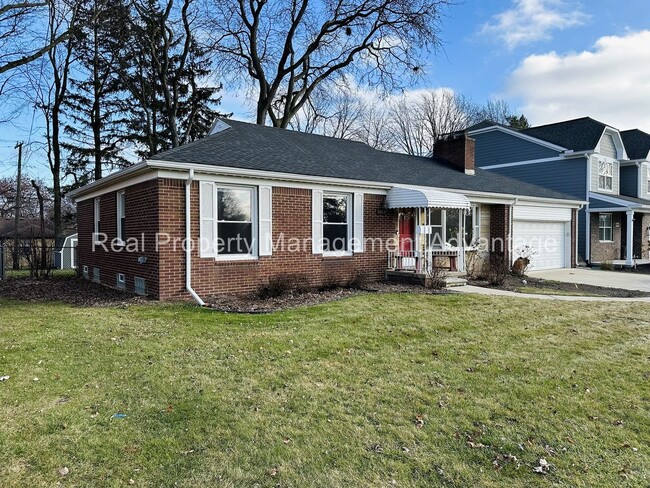 Building Photo - Charming 3-Bedroom Ranch minutes from Woodward Ave, Birmingham, and Berkley!
