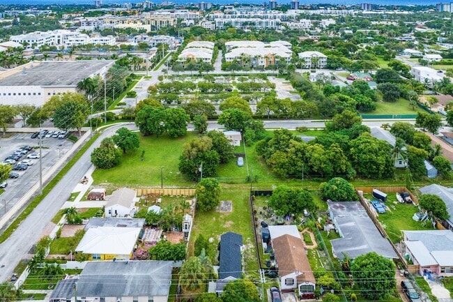 Building Photo - 107 SW 4th Ave