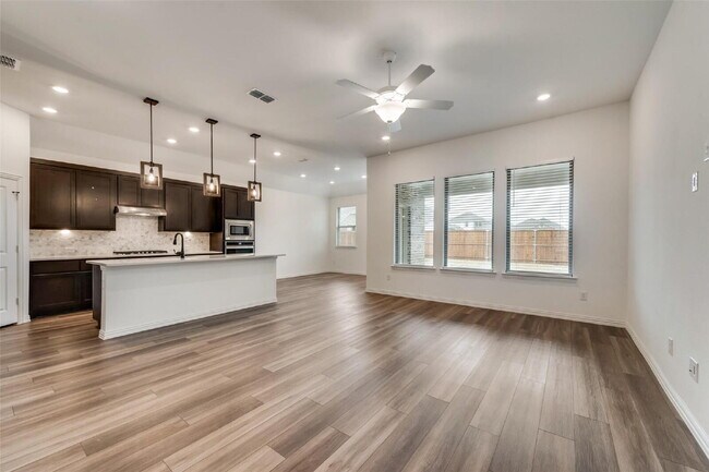 Building Photo - 2512 Lemon Mint Ln