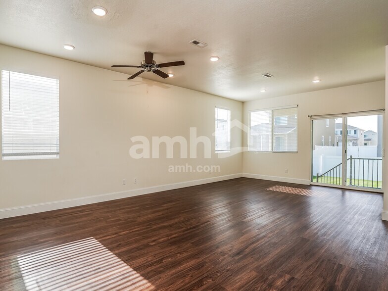 Building Photo - 2635 W 3290 S