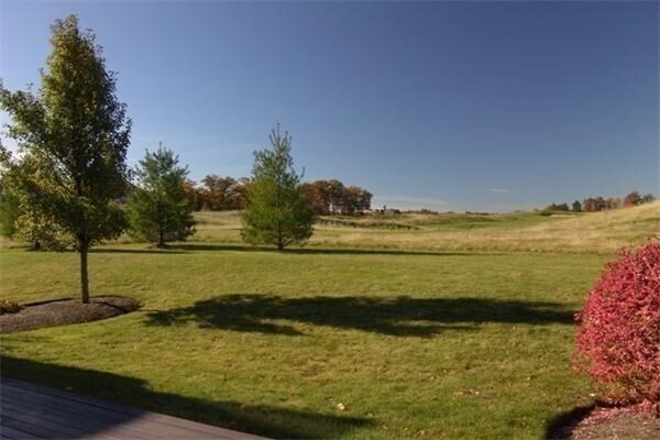 Building Photo - 35 Raynor Dr