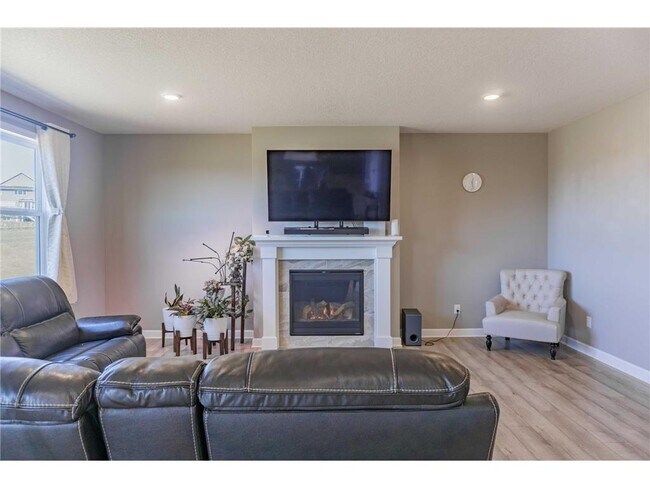 Building Photo - 1574 Edgebrook Ln