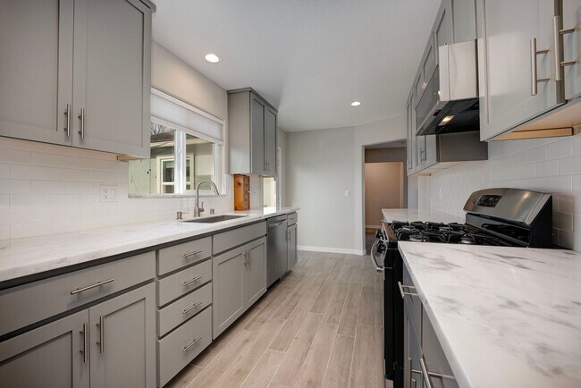 Building Photo - 4928 Carmen Wy