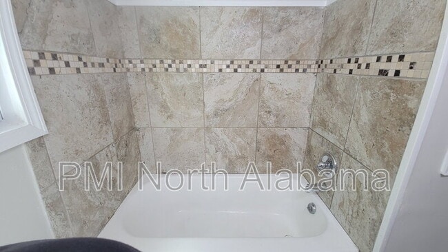 Building Photo - 3901 Newson Rd SW