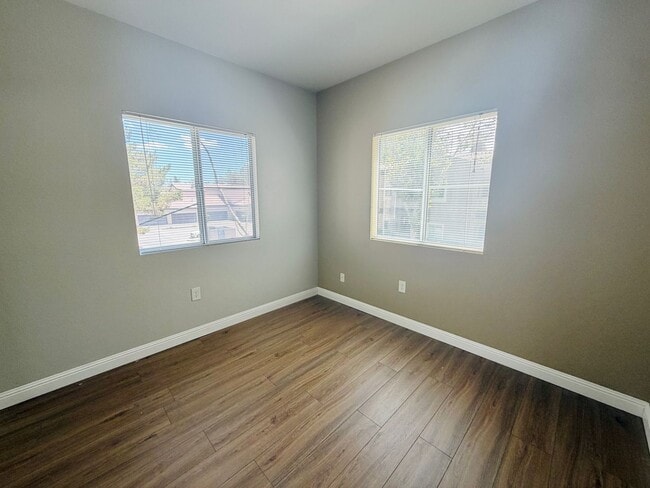 Building Photo - 5250 S Rainbow Blvd