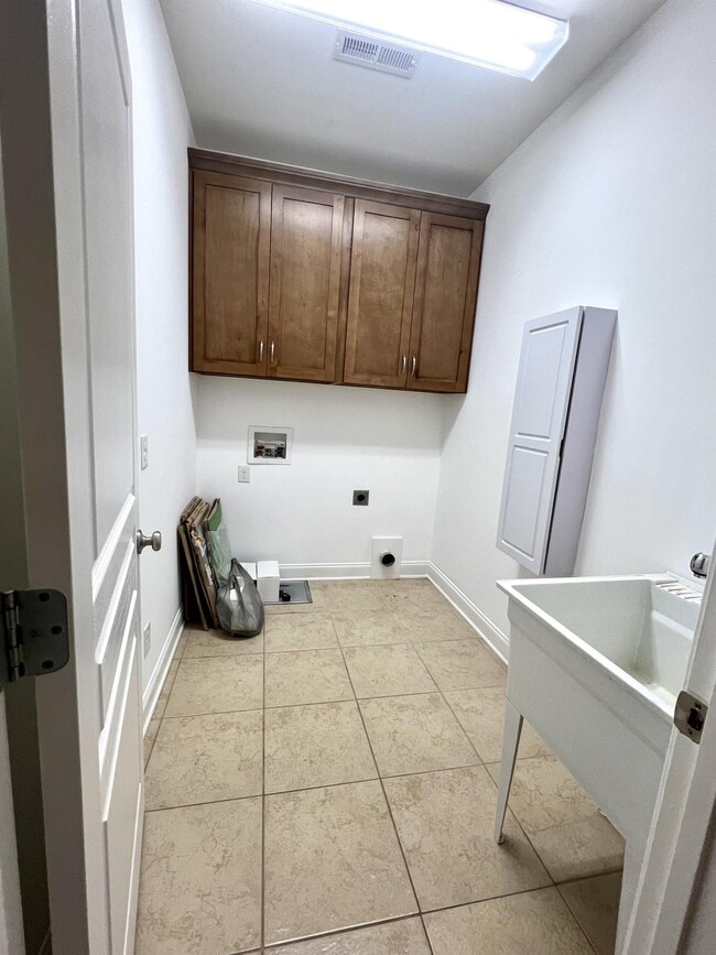 Building Photo - 1127 Percheron Dr NW