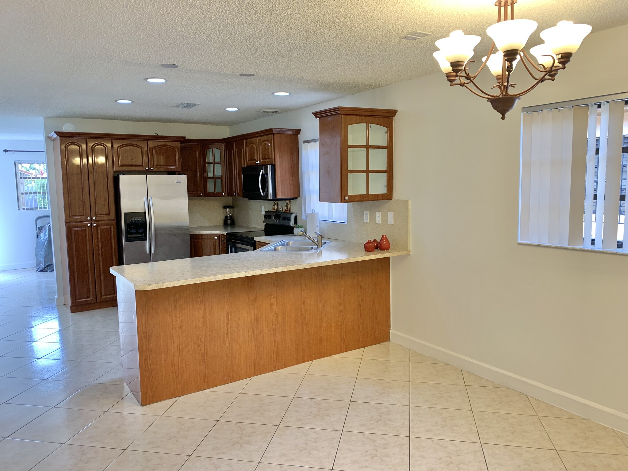 Kitchen - 6411 W 22nd Ct