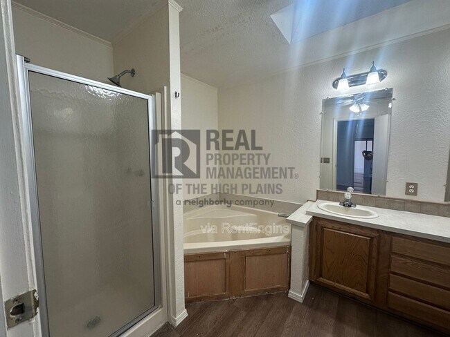 Building Photo - 8230 Upton Rd