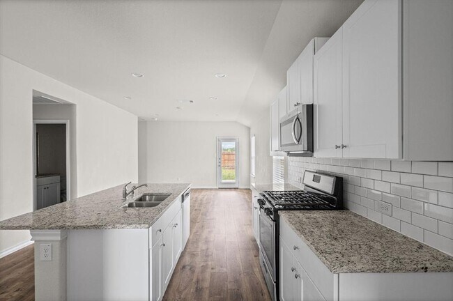 Building Photo - 388 Arbor Hills