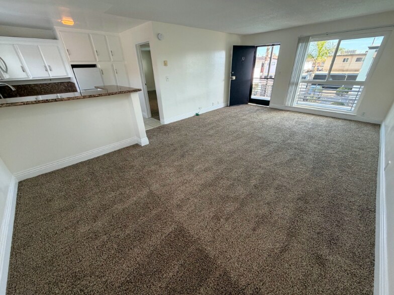 Building Photo - 931 W 19th St