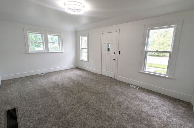 Building Photo - 2229 McIlwraith Street