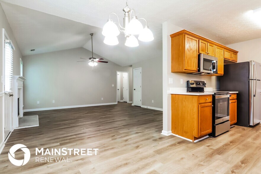 Building Photo - 205 Oak Hill Dr