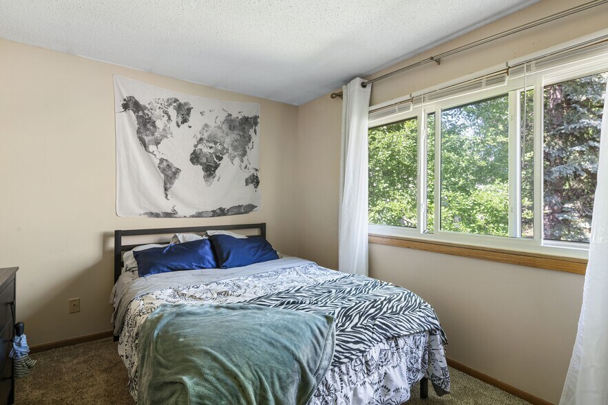 Building Photo - 12131 62nd Ave N