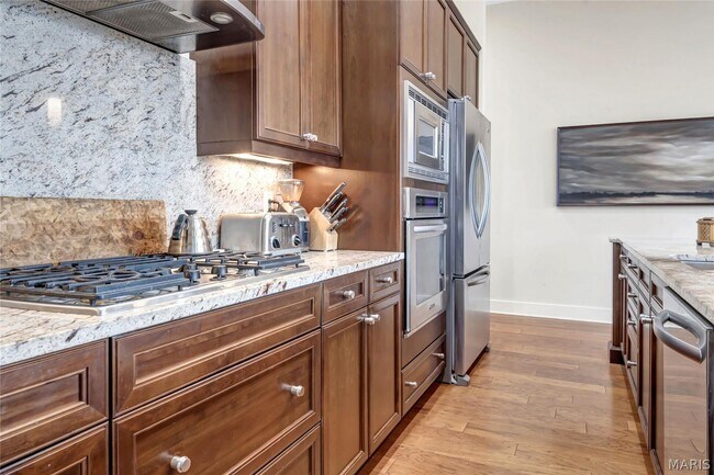 Building Photo - 8025 Maryland Ave