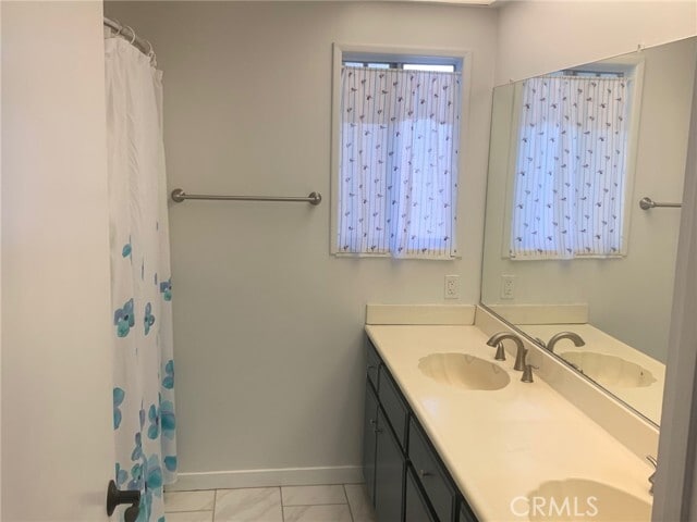 Building Photo - 2114 Forbes Ave