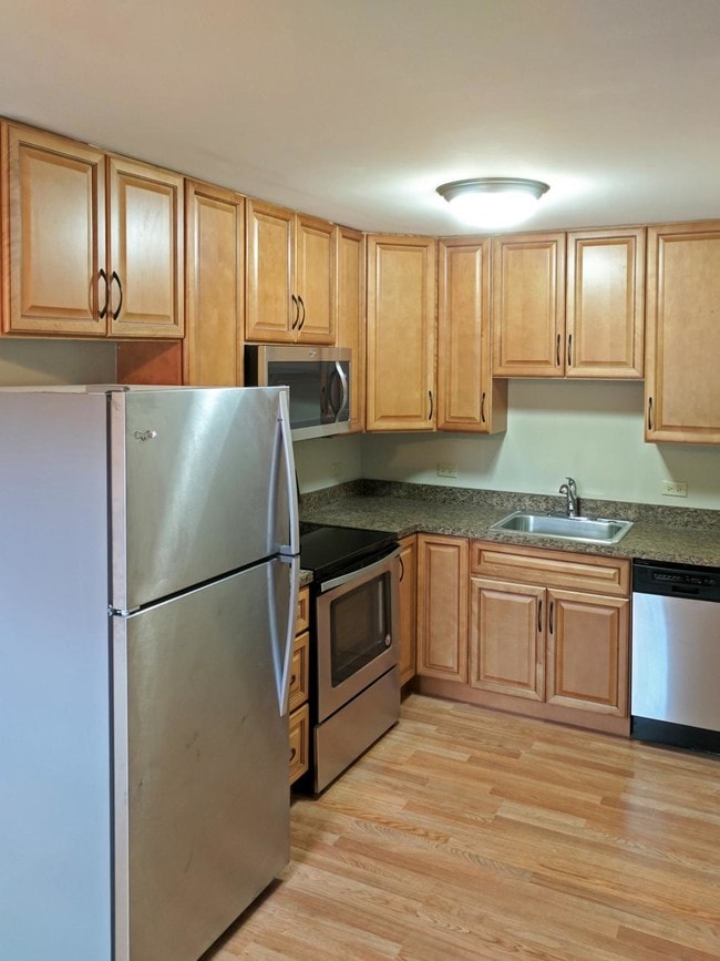 Primary Photo - Division Falls Apartments