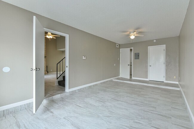 Building Photo - Charming 3-Bedroom Home in Heritage Home