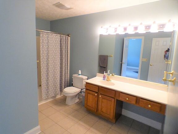 Building Photo - 1 US-1