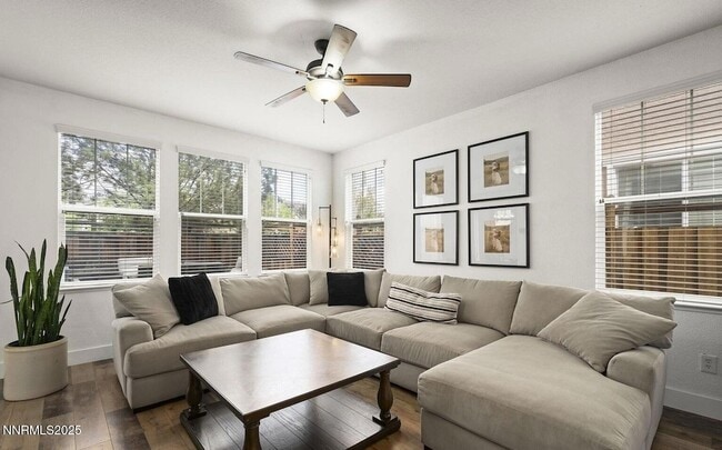 Building Photo - 3890 Dominus Dr
