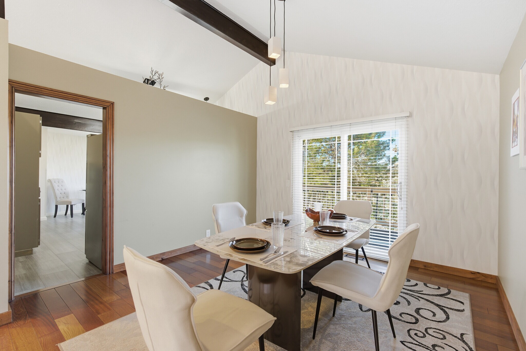 Building Photo - 8682 S Alpen Cir