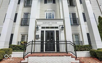 Building Photo - 12938 University Crescent