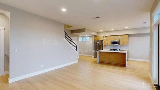 Building Photo - 16505 NW Liberty St