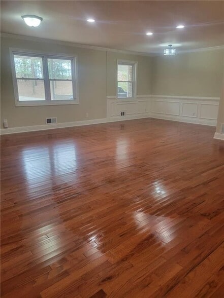 Building Photo - 3370 Westbrook Rd