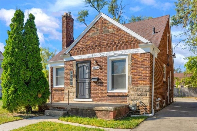 Building Photo - 14909 Griggs St