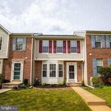 Building Photo - 344 Honey Locust Ct