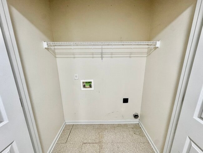 Building Photo - 1468 S Goodlett Grove Cove