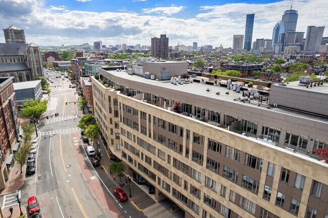 Building Photo - 1313 Washington St