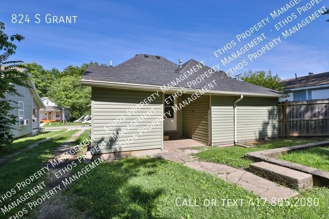 Building Photo - 824 S Grant-