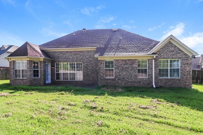 Building Photo - 50 Willow Crest Cove