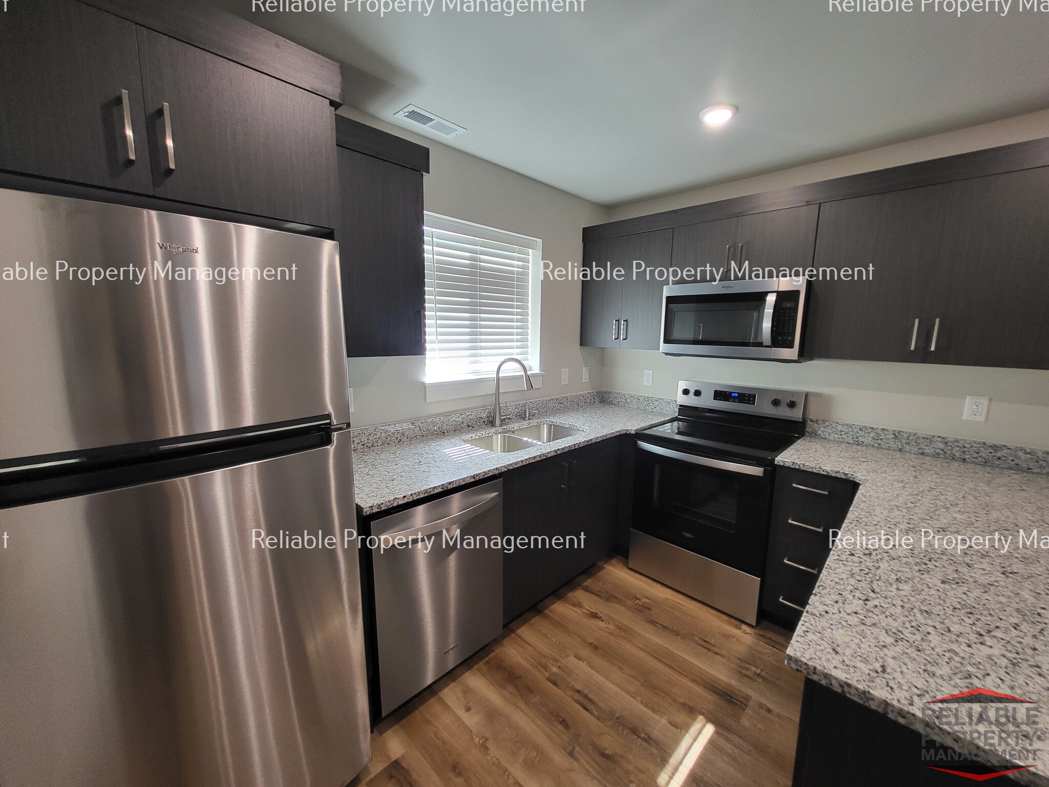 Building Photo - 1610 Hannah Ln