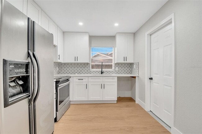 Building Photo - 2328 Dae Ct