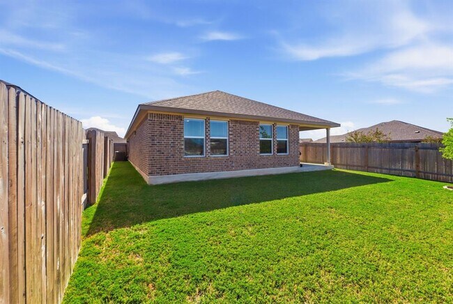 Building Photo - 17800 Fairbridge Ln