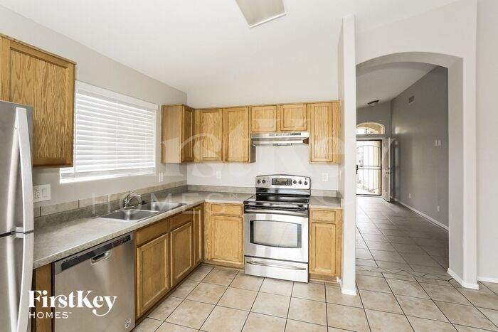 Building Photo - 7623 W Nicolet Ave
