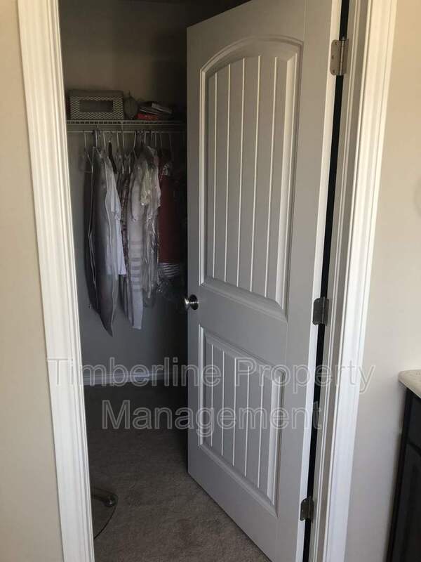 Building Photo - 10814 Warm Sunshine Dr