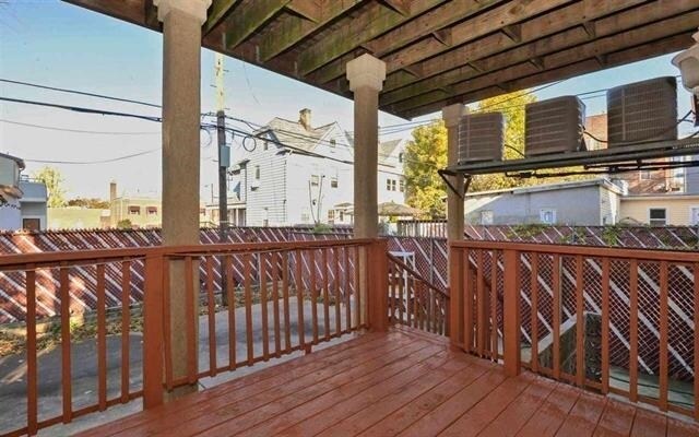 Building Photo - 4523 Harrison Pl