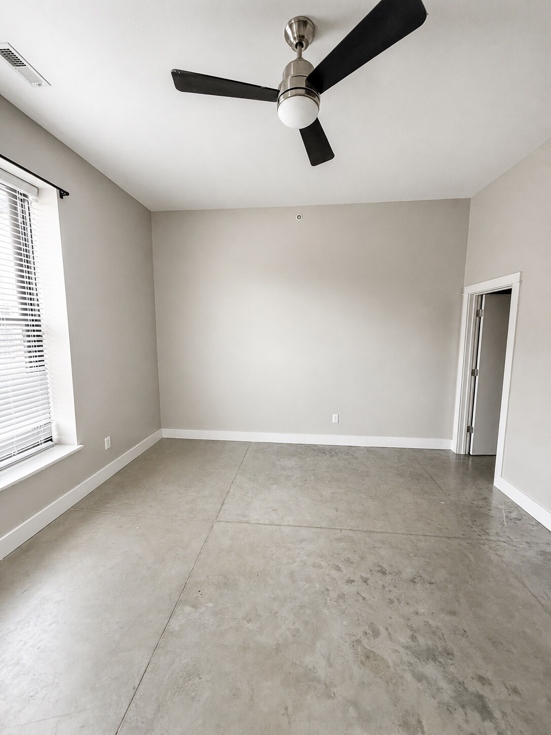Building Photo - 4432 Olive St
