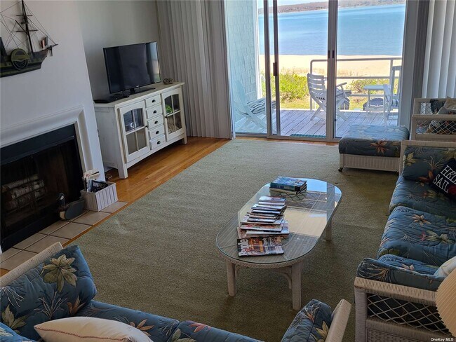 Building Photo - 160 5th St