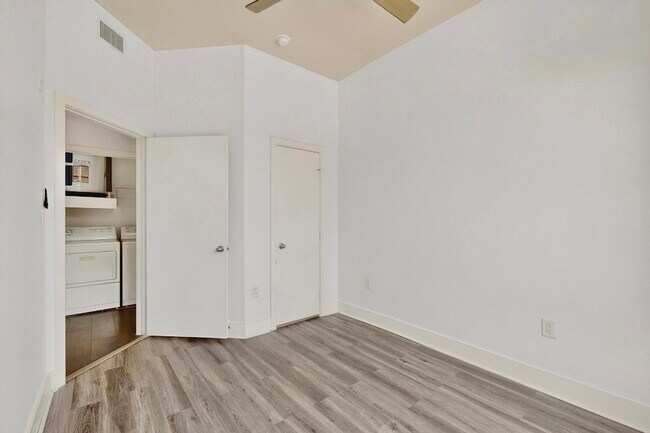 Building Photo - 4414 Cedar Springs Rd